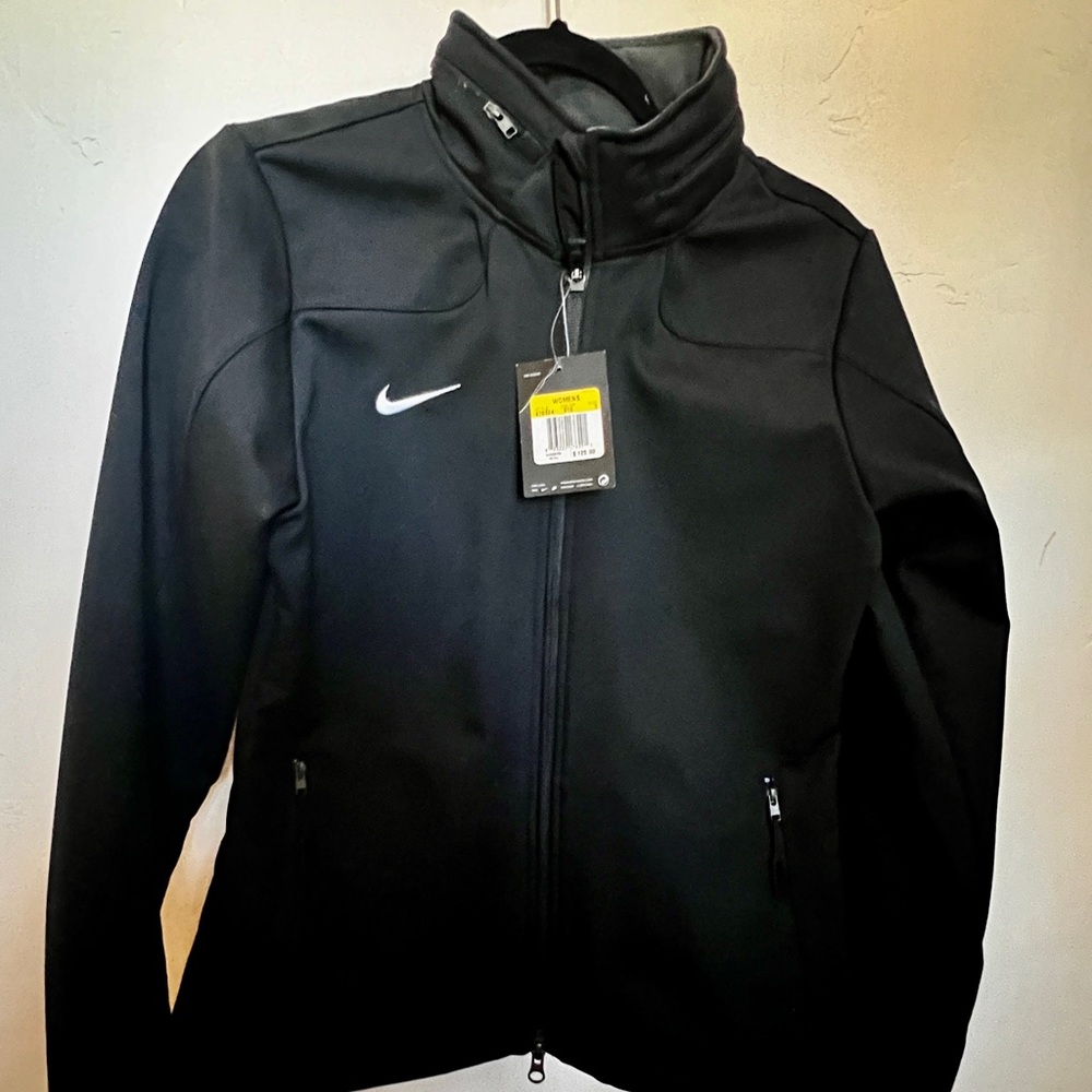 New Nike Women’s Fleece Zip Hoodie. Size small